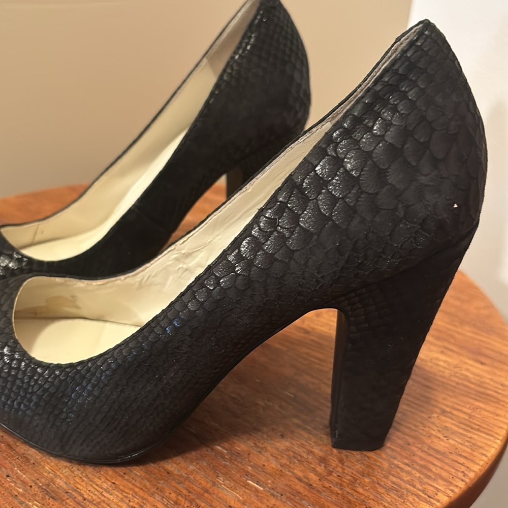 Black heels - Picture 5 of 7